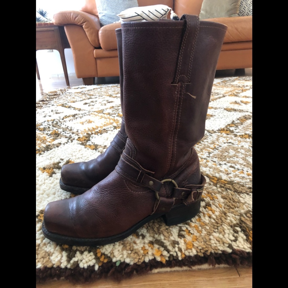 Fry boots